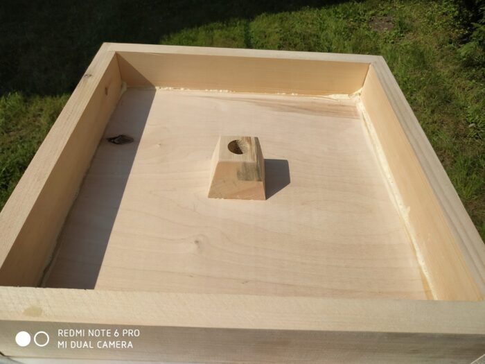 12085483443_0.jpg 12085483443